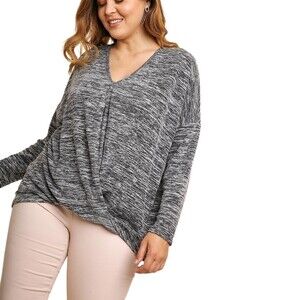 Umgee long sleeve twist front knit top size 1XL